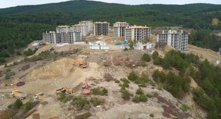 Bolu Salıbeyler tamamlanmış çevre düzenlemesi ve konut blokları